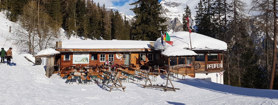 For Apès Ski we recommend the Pfeifferhuiserle Hut.