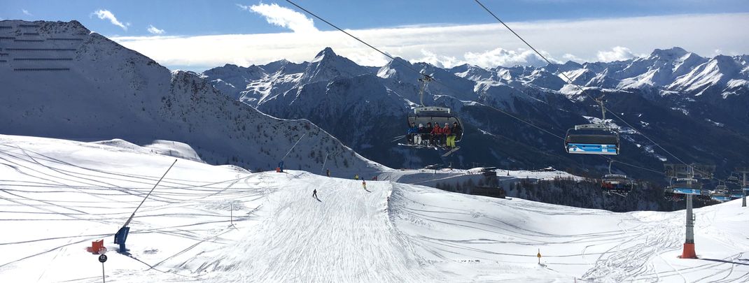 Im Großglockner Resort in Osttirol könnt ihr auch noch bis Ostern Skifahren.
