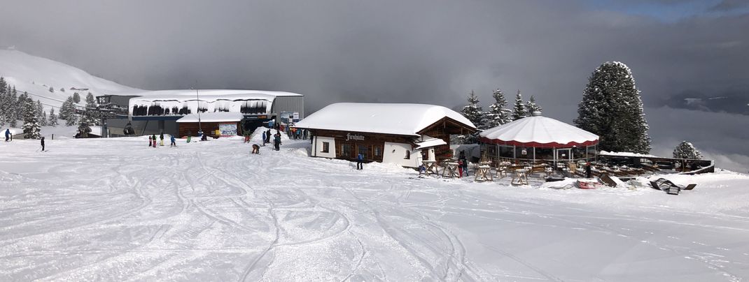Klein aber fein: die Firnhütte an der Neuhüttenbahn.