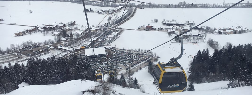 Rechts neben der Talstation der Horbergbahn befindet sich das einzige Kinderland im Tal.