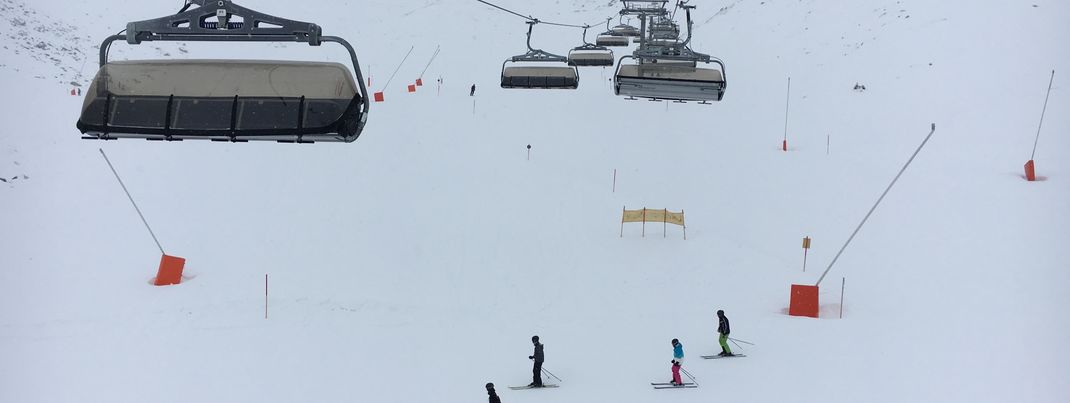 Schneesicher bis April: Bis auf 2500 Meter reichen die Pisten hier am Rastkogel.