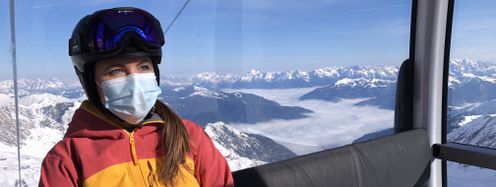 In Gondeln ist in vielen Ländern Maskenpflicht.