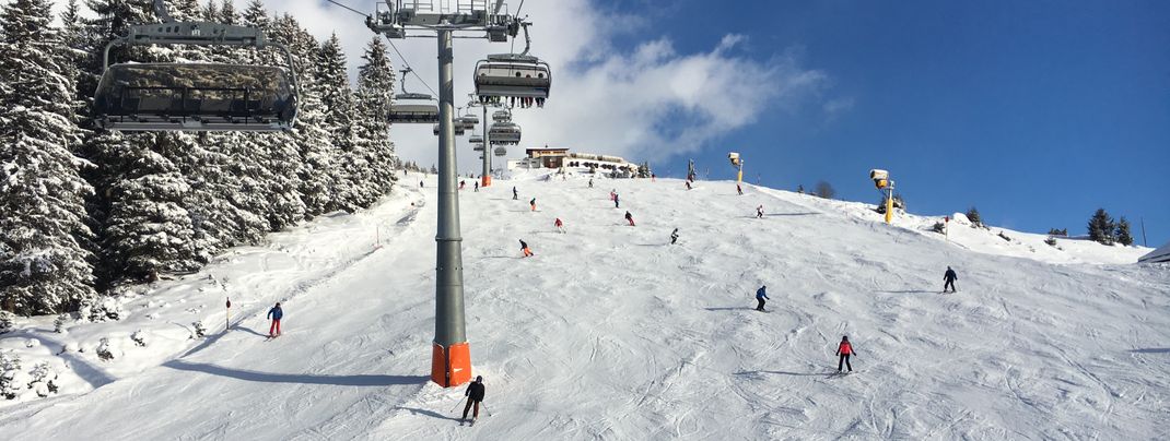 Zu wahren Buckelpisten wurden die viel frequentierten Pisten in Königsleiten und Gerlos.