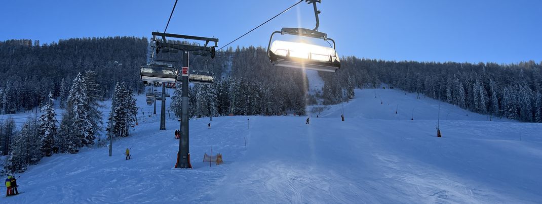 Der Höss-Express ist mit Wetterschutzhauben ausgestattet.