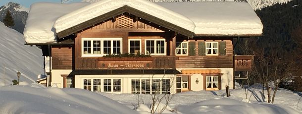 Haus Narzisse in der Abensonne