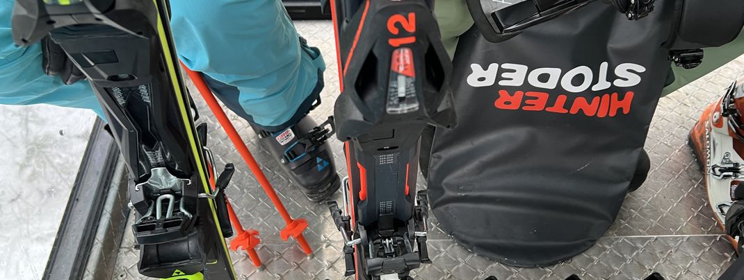 An der Hössbahn gibt es Schutzhüllen für Snowboards.