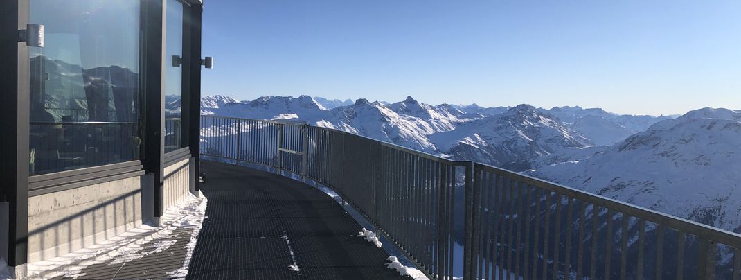 Panorama vom Restaurant Piz Nair