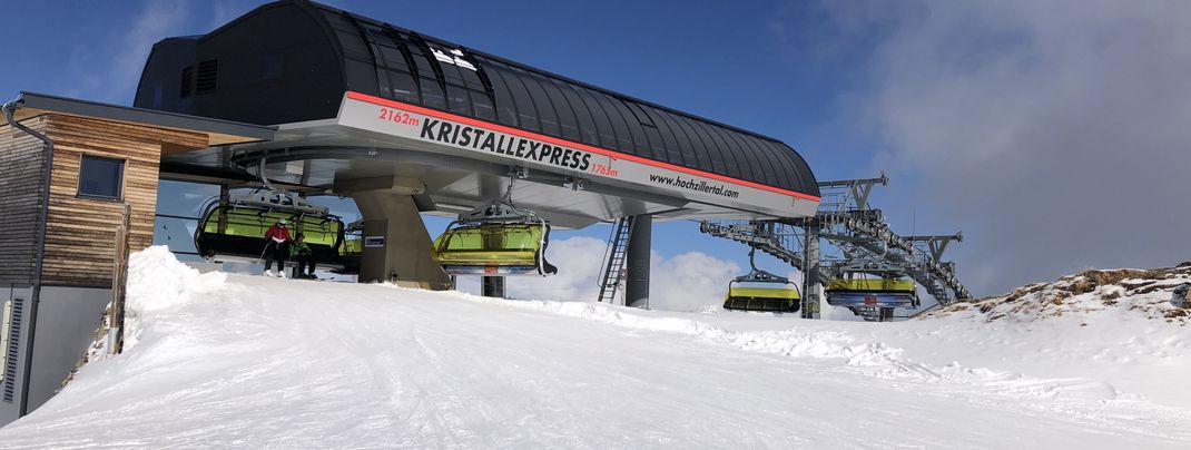 Die meisten Sesselbahn sind mit Wetterschutzhauben und z.T. auch mit Sitzheizung ausgestattet.
