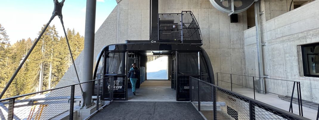 Die Fahrt mit der Cabrio-Seilbahn ist ein besonderes Erlebnis.