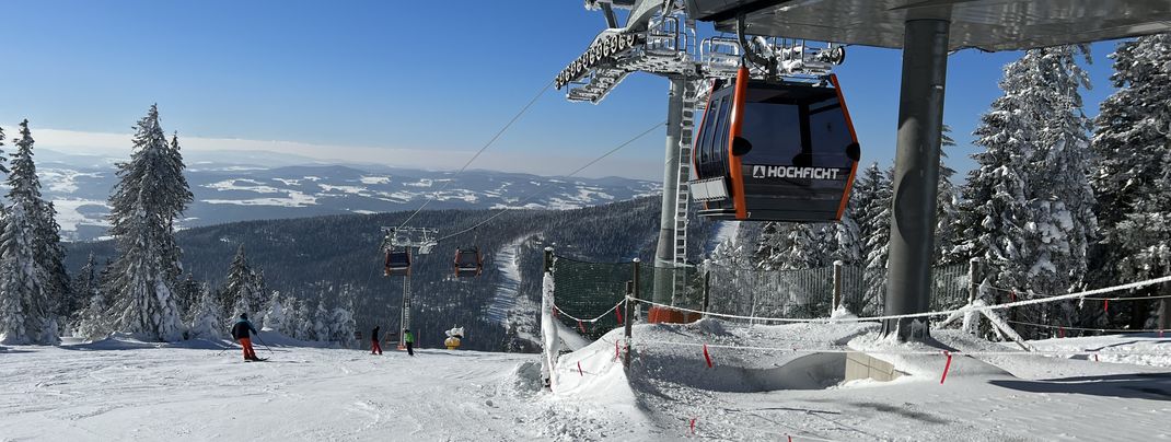 The 10-person gondola lift has been in operation since the 2017/2018 season.