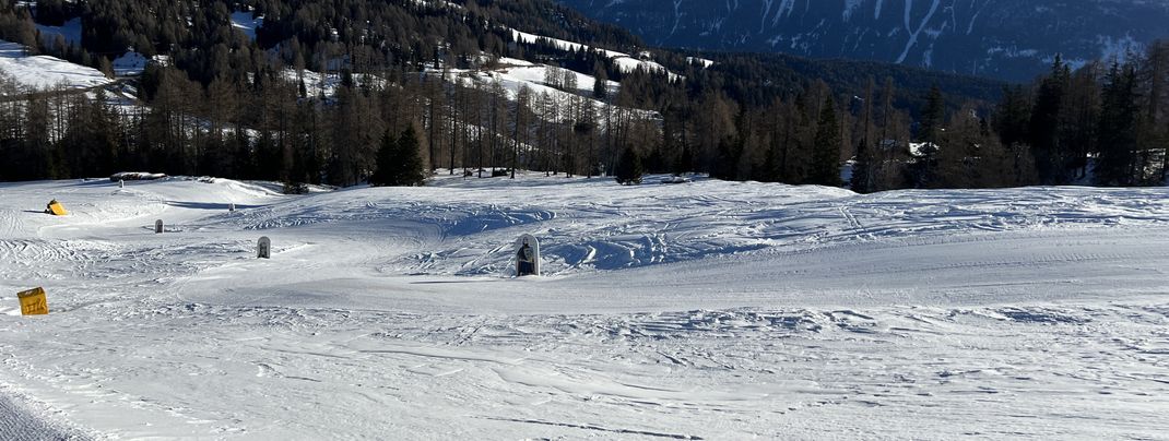 Sagenparcours neben dem Lift Le Pope am Karerpass.