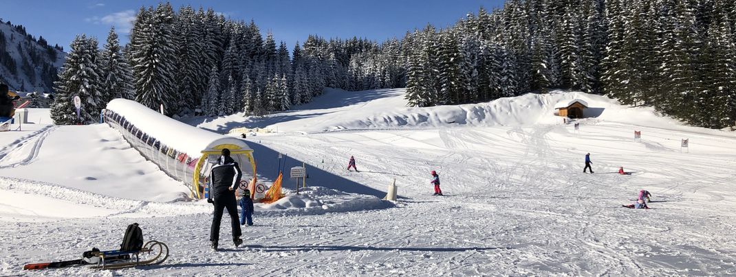The kids area of the ski school is next to the Egghof parking lot.