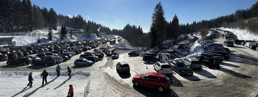 Large parking lot at the Hochficht Skiarena. Parking is free of charge.