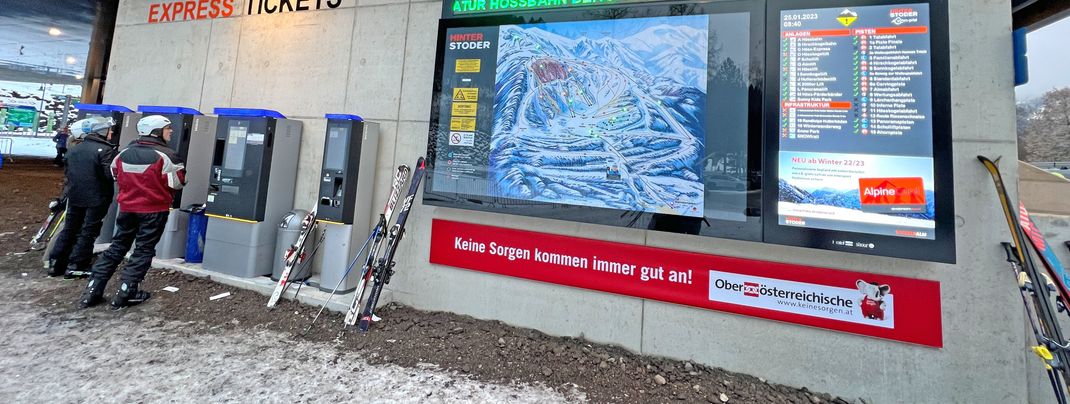 You can also buy the tickets online or at the ticket machines.