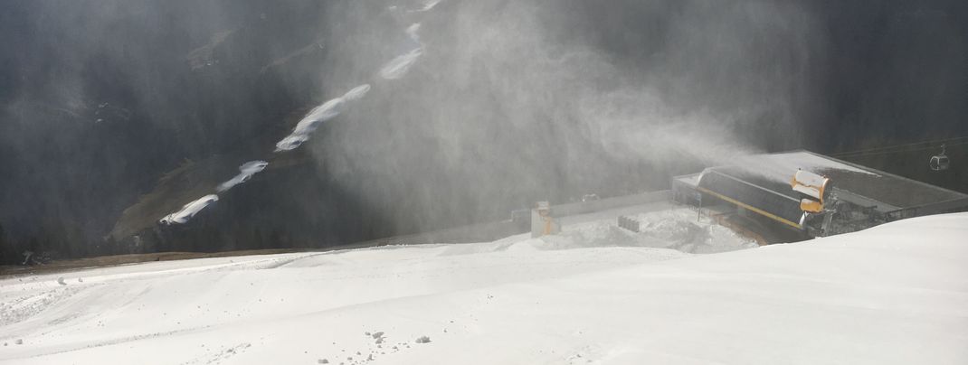 Schneekanonen liefen auch am Samstag tagsüber noch einige.