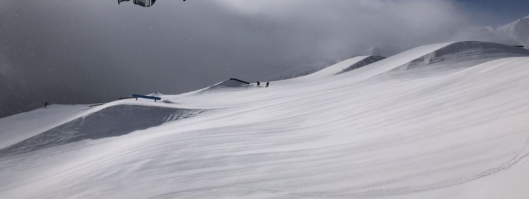 Changing set-ups with elements in different difficulty levels await you.