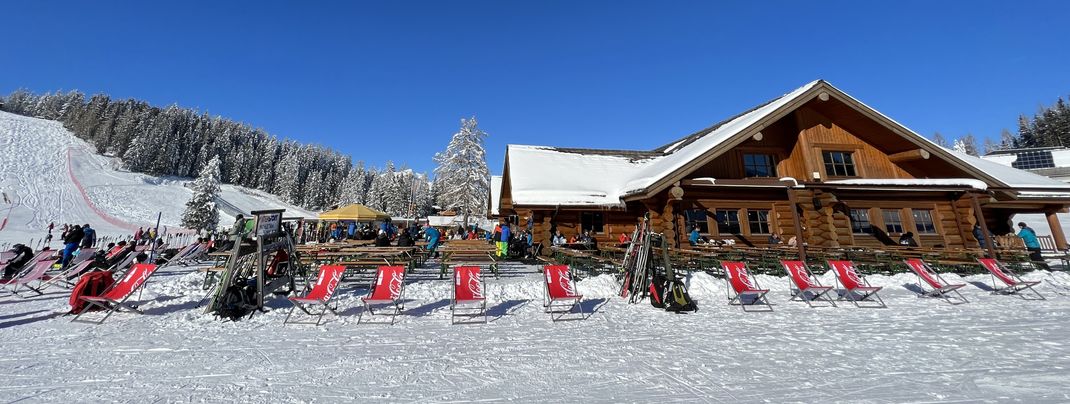 Deck chairs at the Bärenhütte