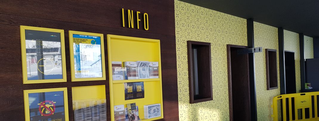 Info-Point an der Bergstation Corviglia