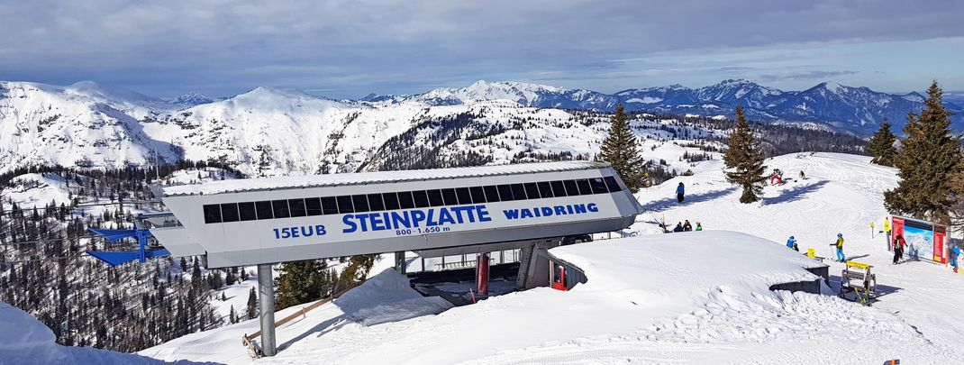 Die Bergstation der Gondelbahn Steinplatte Waidring.