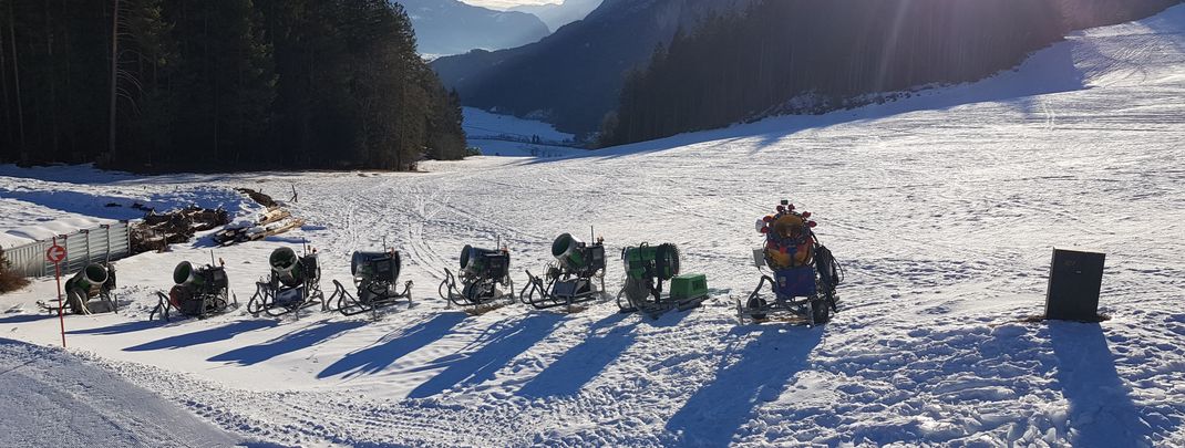 Schneekanonen am Hochstein