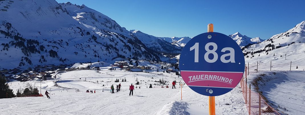 In Obertauern stehen viele blaue Pisten zur Auswahl.