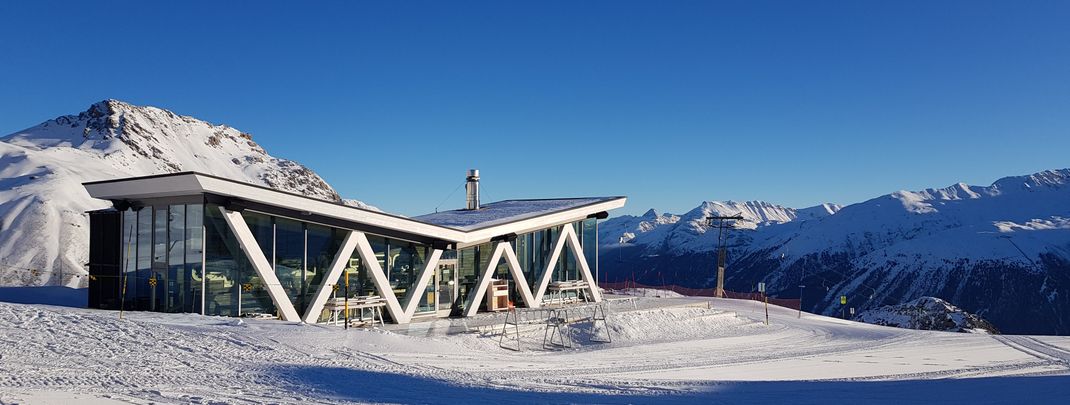 Quattro Bar an der Corviglia Bergstation