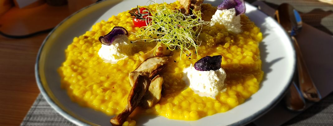 Lunch at the Restaurant 3303