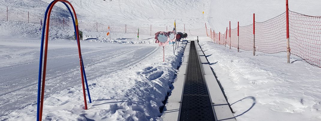 In the children's area there is a magic carpet.