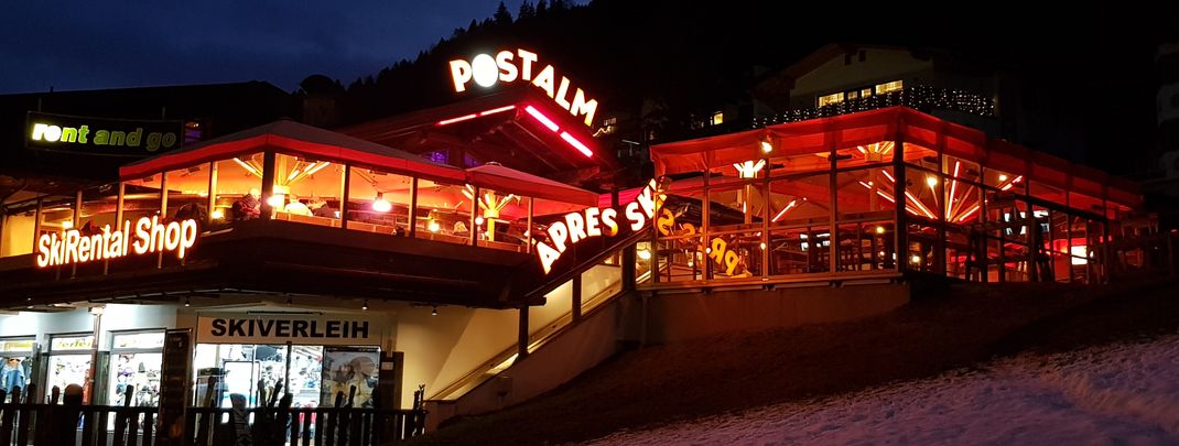 Die bekannteste Adresse für Après-Ski ist die Postalm an der Talstation Kaltenbach.