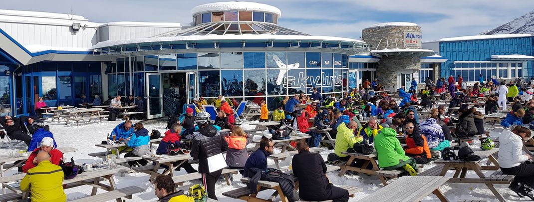 Große Terrasse am Alpincenter