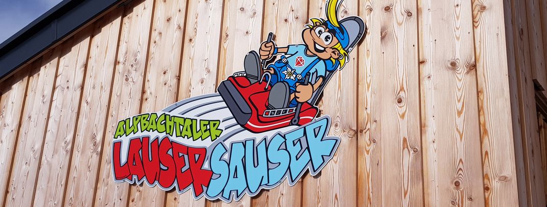 Ganzjahres-Alpine-Coaster direkt an der Bergstation der Wiedersbergerhornbahn.