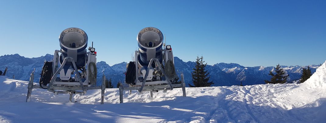 Most of the slopes can be artificially snowed.