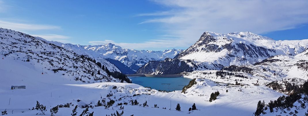 Deep-snow runs also await experts at Silvapark Galtür.