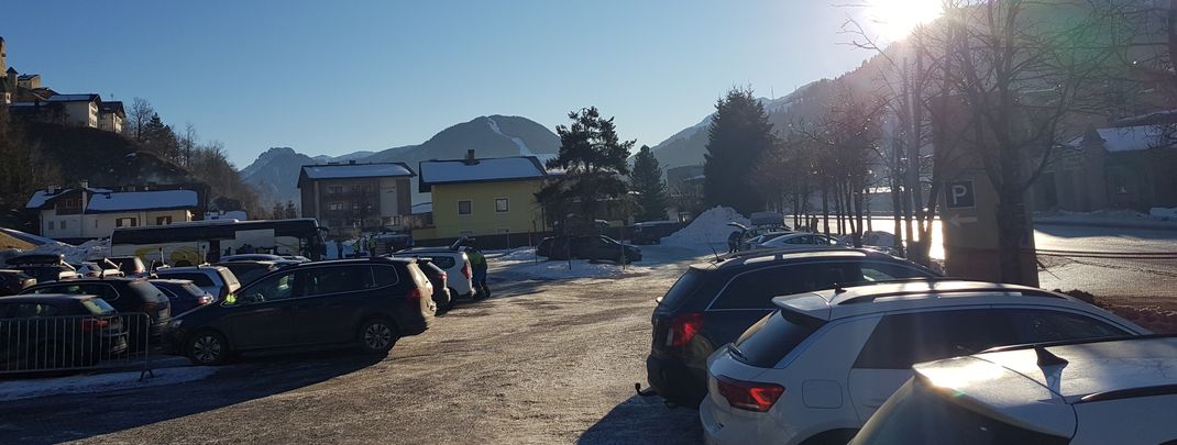 Free parking is available at the valley station.