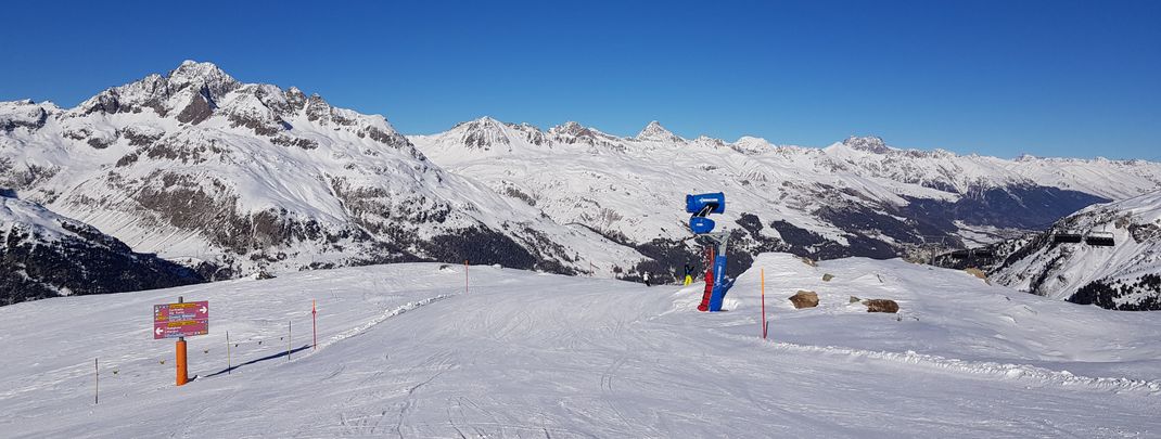 Die Pisten können z.T. beschneit werden.