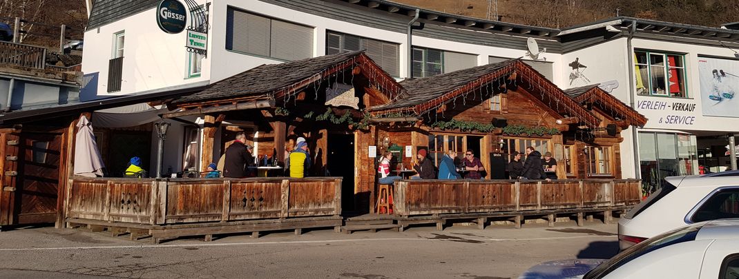 An der Talstation lädt die Tenne auf einen Absacker ein.