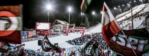 Über 13.000 Fans werden in Flachau zum Nachtslalom erwartet.