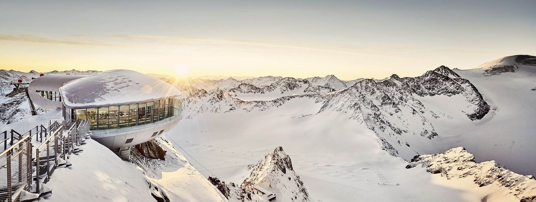 Durch den Pitztaler Gletscher besteht Schneesicherheit vom Herbst bis Mai.