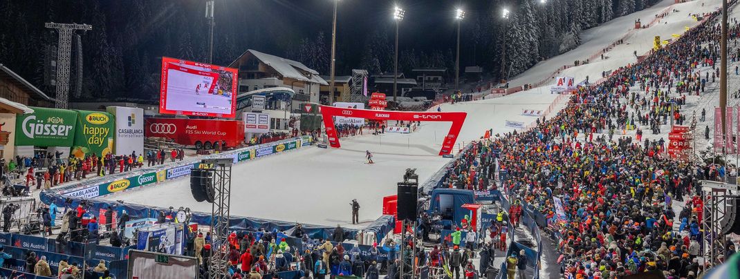Über 10.000 Zuschauer werden im Zielstadion in Flachau erwartet.