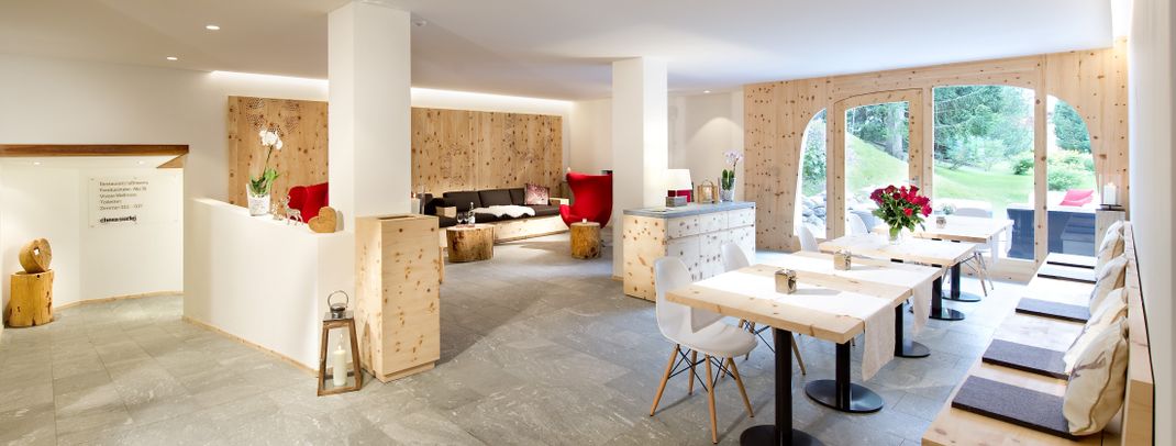 General information about your stay at Hotel Chesa Surlej