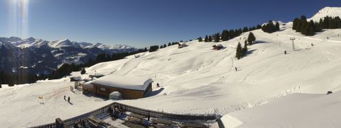 Elf Naturschneepisten erwarten die Besucher im Skigebiet Hochwang in der Gemeinde Arosa.