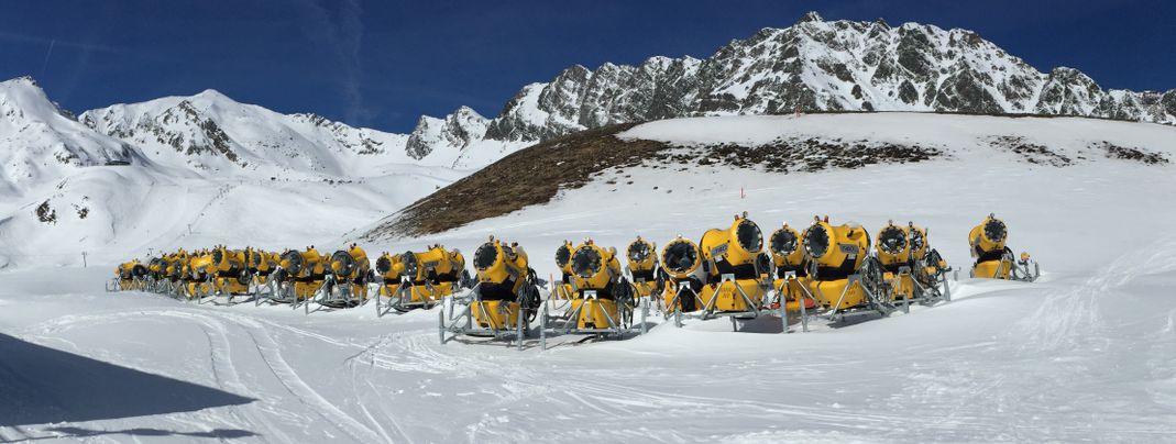 Mit den mobilen Schneekanonen können 80% des Pistenangebots maschinell beschneit werden
