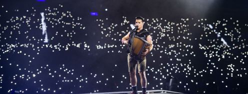 Ein Kracher zum Auftakt: Andreas Gabalier startet musikalisch die Skisaison in Flachau.