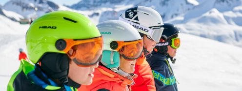 Die Skihelmpflicht gilt bisher in allen Ländern ausschließlich für Kinder.