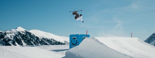 Freestyle-Workshops: Die Coaches von ShredSchool zeigen, wie’s geht.