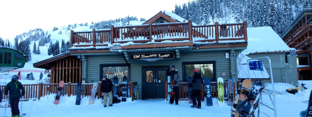 Direkt im Village befindet sich das Mad Trappers Smokehouse - ein uriger Pub