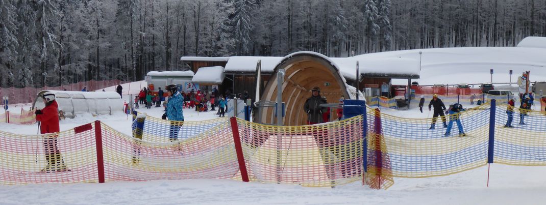 Der Junior Ski Zirkus ist ein herausragendes Angebot für Anfänger und Familien