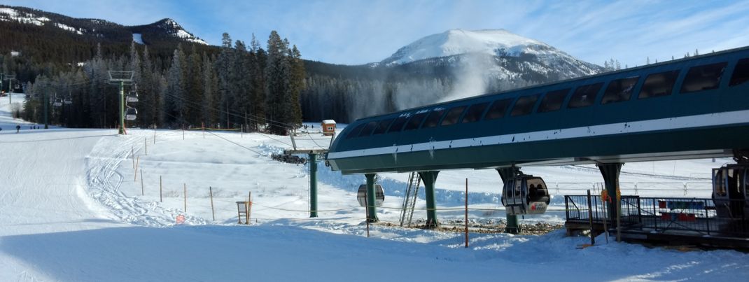 Review about Lake Louise Mountain Resort - Category: Service