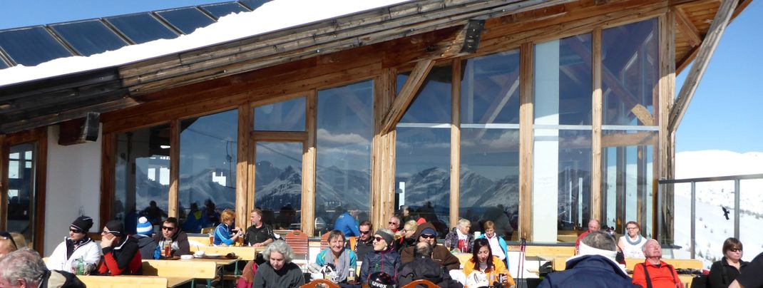 Die Preise für Essen und Getränke auf Conny's Alm sind angemessen.