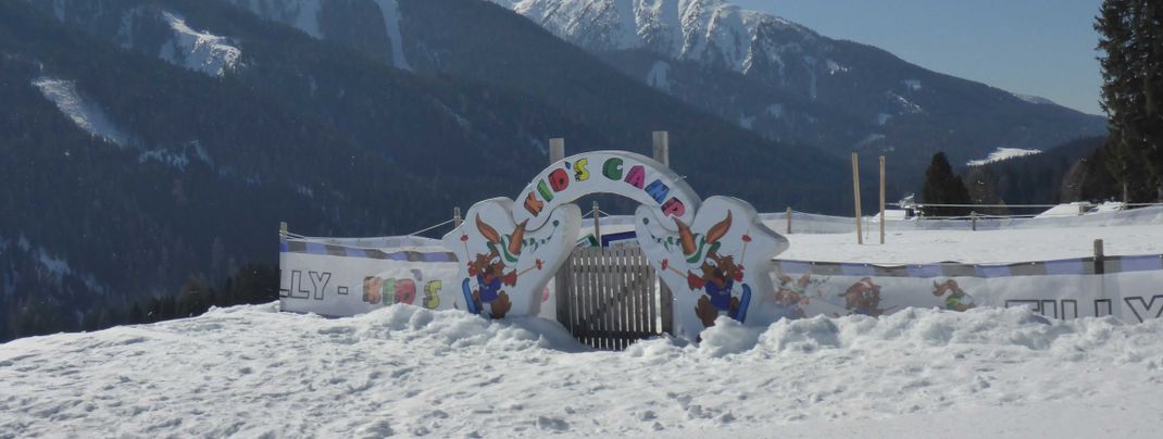 Das Kid's Camp befindet sich direkt an der Talstation des Himbeergolllift